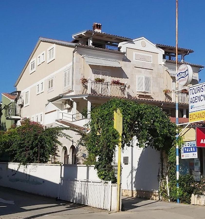 مبيت وإفطار ميدولين Bed & Breakfast Palma المظهر الخارجي الصورة