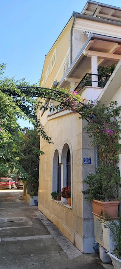مبيت وإفطار ميدولين Bed & Breakfast Palma المظهر الخارجي الصورة
