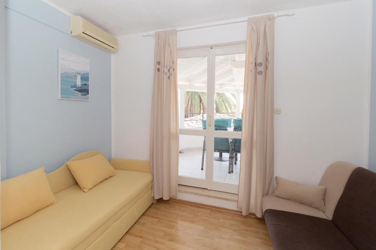 مبيت وإفطار ميدولين Bed & Breakfast Palma المظهر الخارجي الصورة