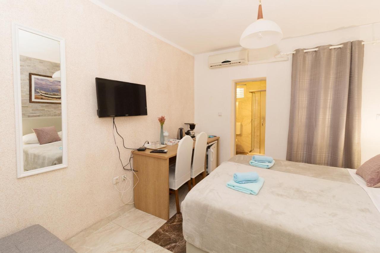 مبيت وإفطار ميدولين Bed & Breakfast Palma المظهر الخارجي الصورة