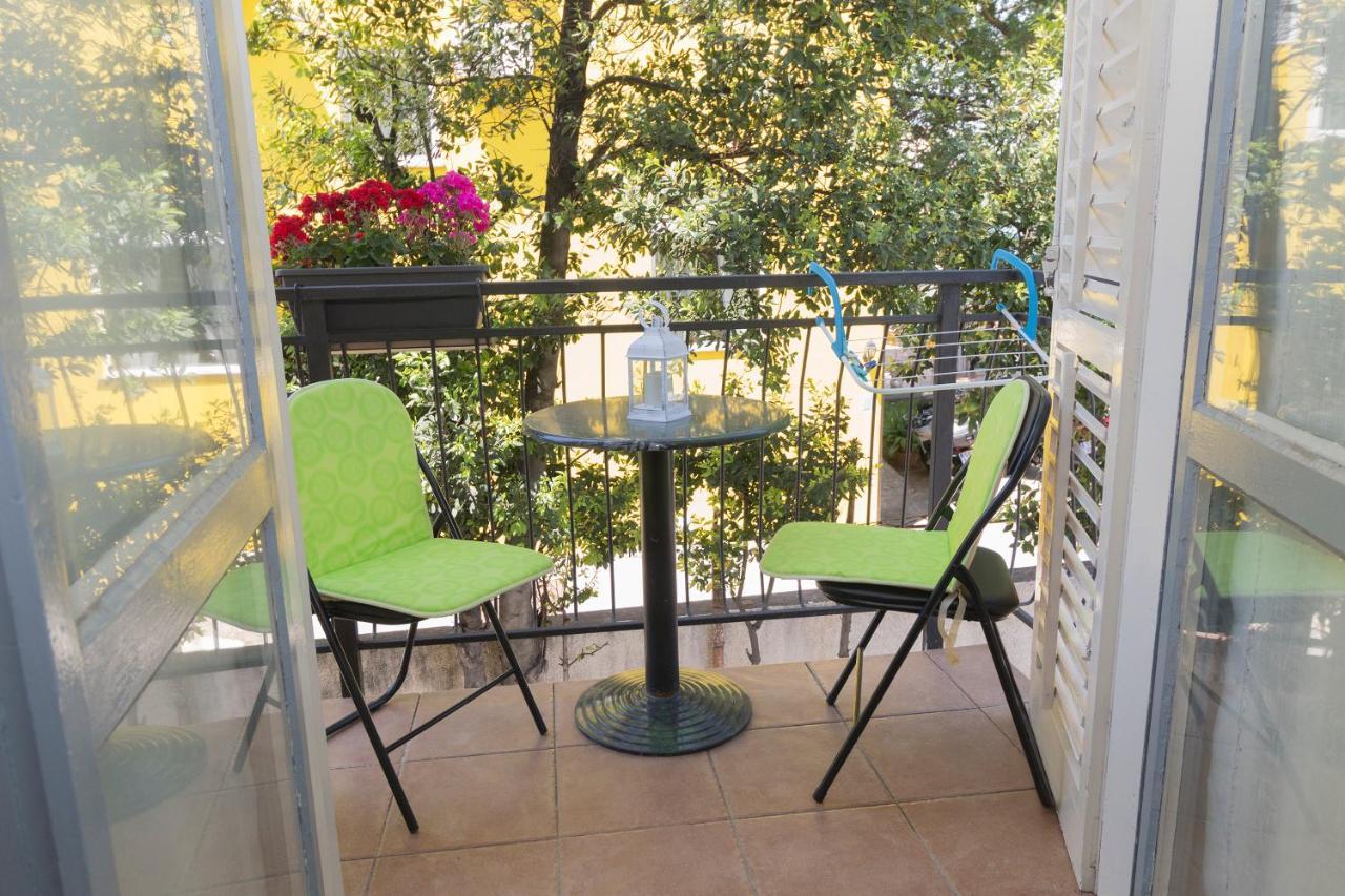 مبيت وإفطار ميدولين Bed & Breakfast Palma المظهر الخارجي الصورة