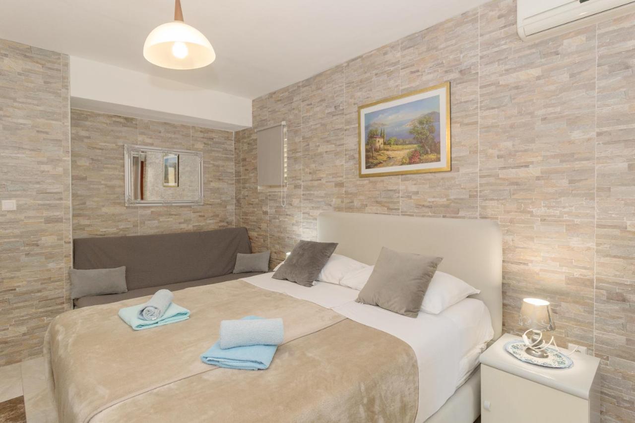 مبيت وإفطار ميدولين Bed & Breakfast Palma المظهر الخارجي الصورة