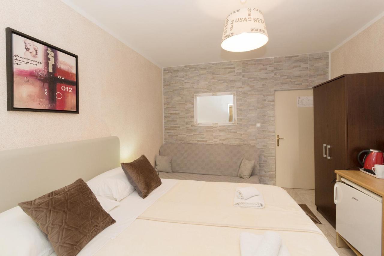 مبيت وإفطار ميدولين Bed & Breakfast Palma المظهر الخارجي الصورة