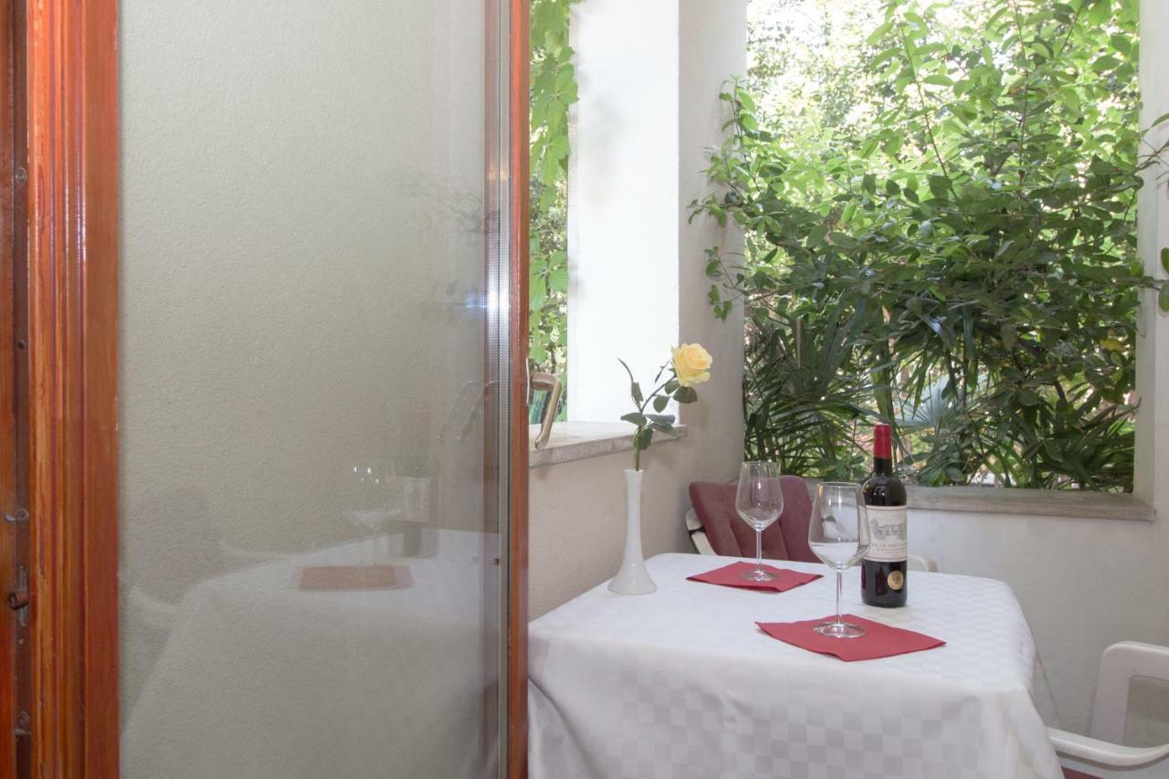 مبيت وإفطار ميدولين Bed & Breakfast Palma المظهر الخارجي الصورة